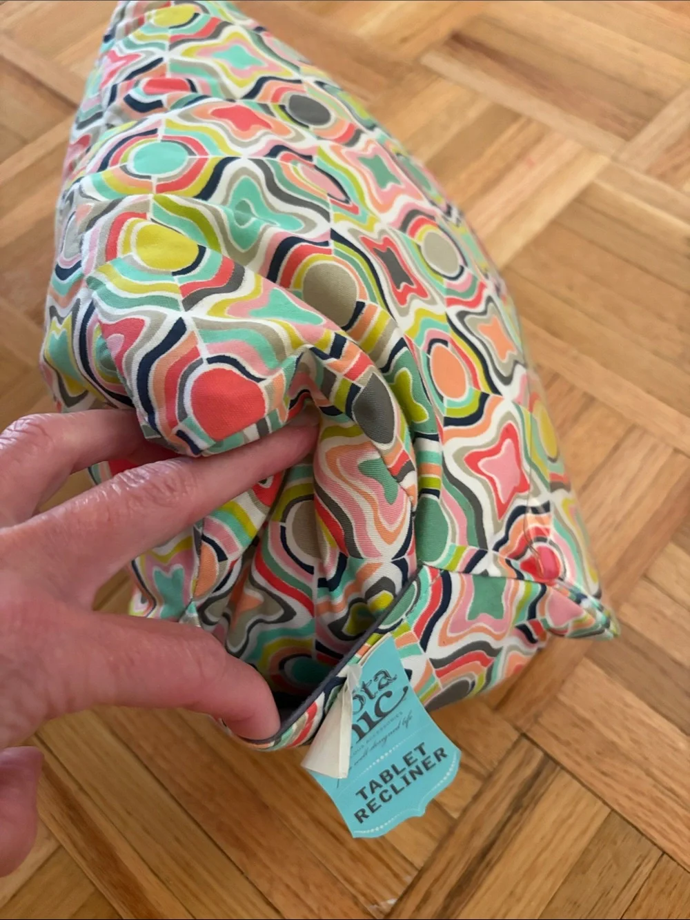 NWT Device Recliner or Pillow Rest - Multicolor Geometric - Clear Strap